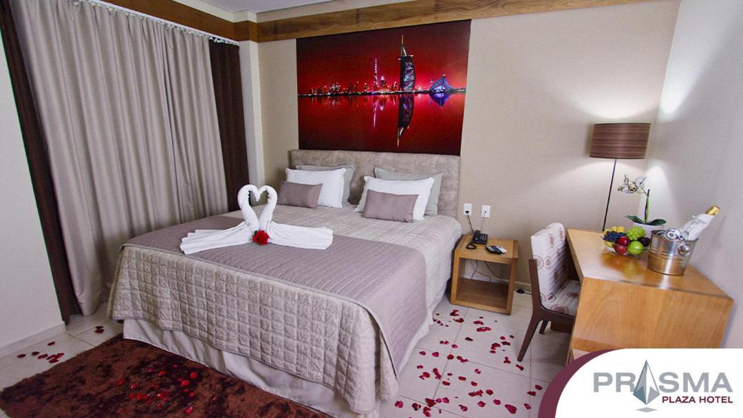 Prisma Plaza Hotel Taubaté エクステリア 写真