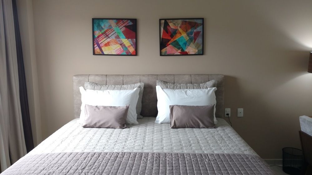 Prisma Plaza Hotel Taubaté エクステリア 写真